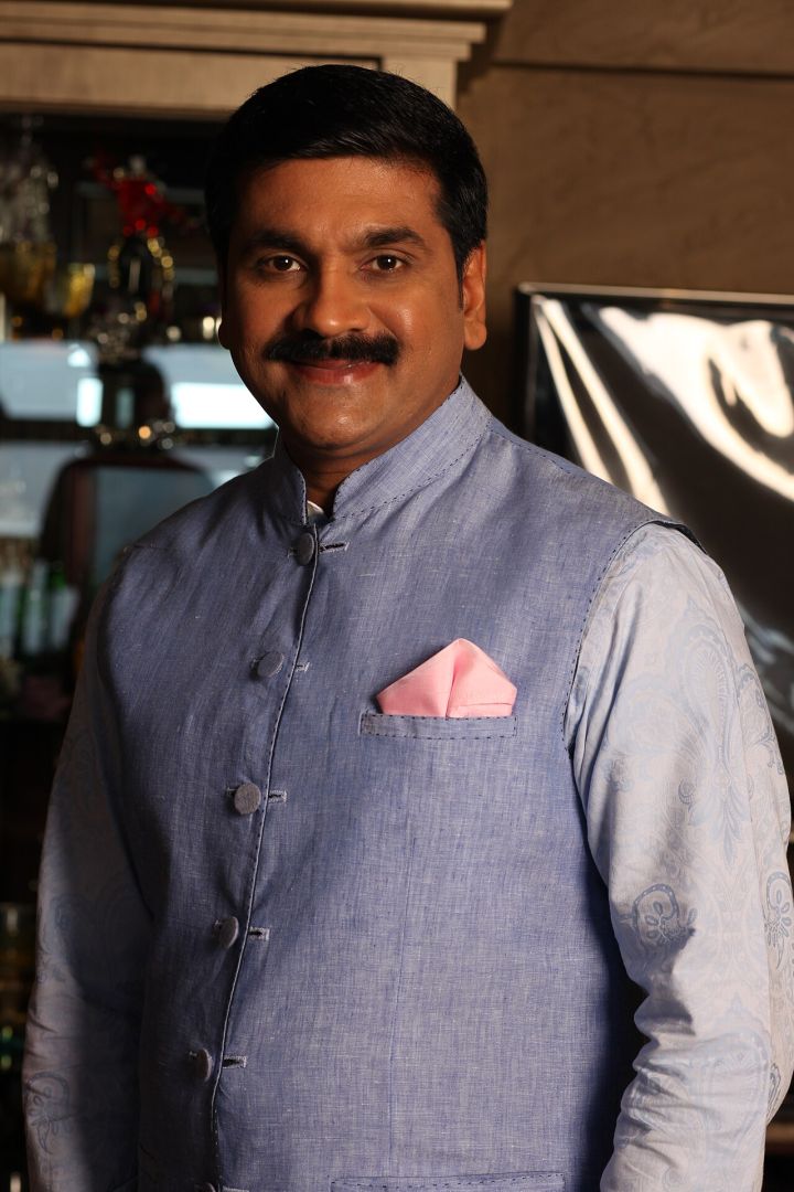 Sachin Ahir Joins Shiv Sena Ahead of Maharashtra Polls