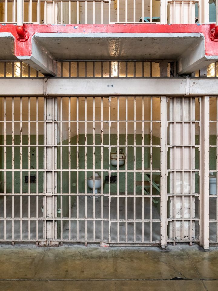 Prisoner Confesses to Killing Cellmate Over Sister's Honor