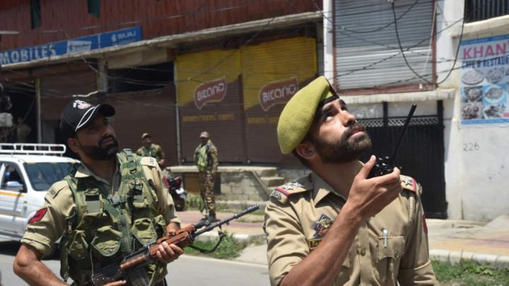 Anantnag Police Hold Anti-Drone Drill Ahead of Amarnath Yatra 2026