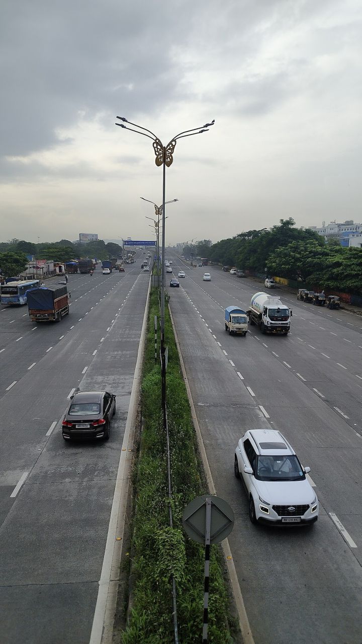 Mumbai-Pune Expressway Section Collapses Weeks After Inauguration