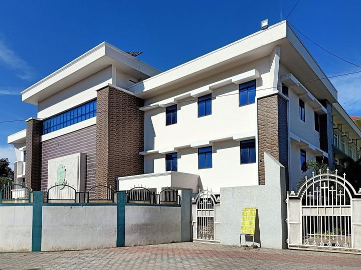 2200 Teachers Wait
