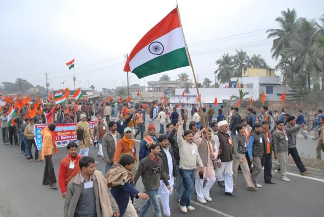 Jharkhand Protest Escalates; Government Holds Talks Amid Political Clash