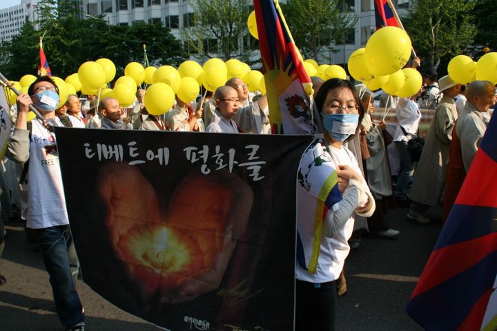 Tibetans Protest China's Unity Law