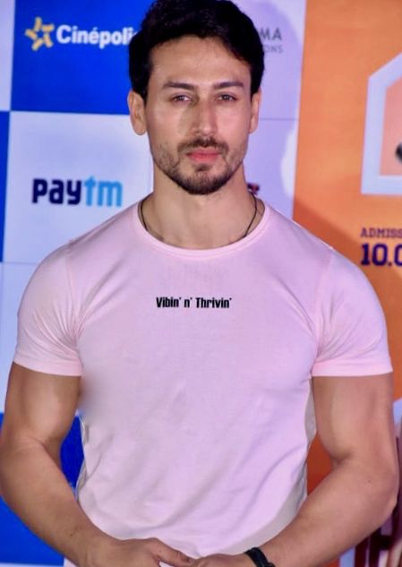 Bollywood Hungama Publishes 58‑Photo Gallery of Tiger Shroff