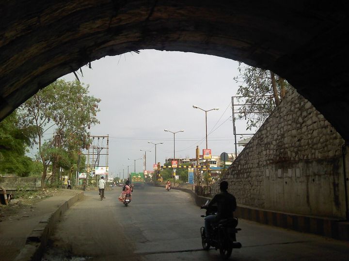 Notorious Criminal Killed in Stabbing Near Narendra Nagar Bridge, Nagpur