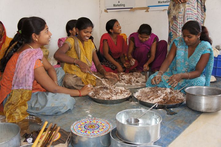 Farmer Panel Takes Over Gujarat’s Largest Co‑op Sugar Mill, Ending BJP’s Two‑Decade Rule