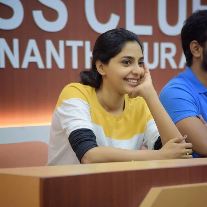 Actress Aishwarya Lekshmi’s Parents Said They Had 1 kg Gold Ready for Her Doctor Marriage