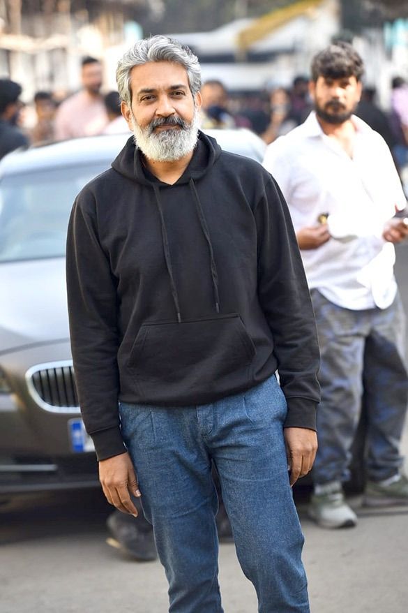 SS Rajamouli Wraps Major Shoot of Mahesh Babu-Priyanka Chopra Film in Varanasi