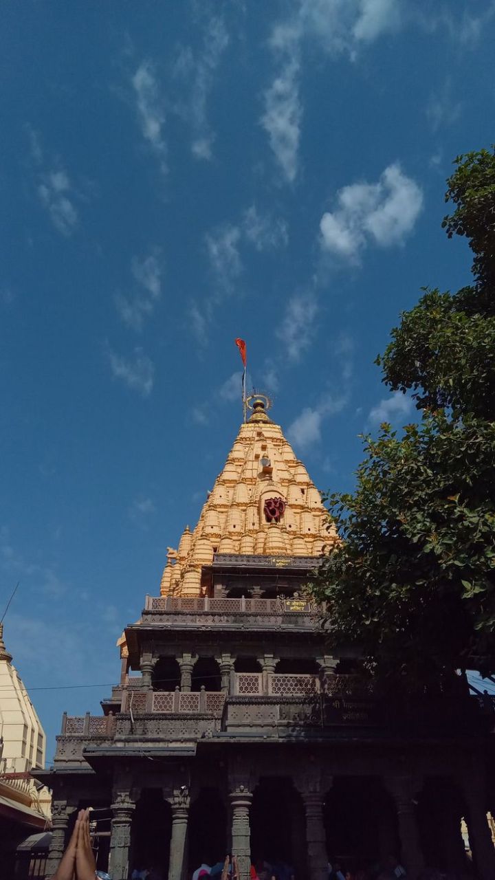Mahakaleshwar Temple in Ujjain adorns Baba Mahakal with elaborate ash Aarti on Putrada Ekadashi