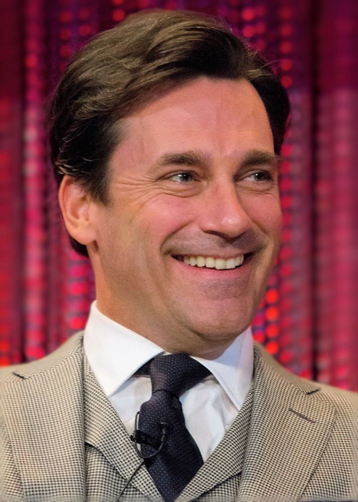 Deleted Top Gun: Maverick Scene with Jon Hamm Revealed by Monica Barbaro