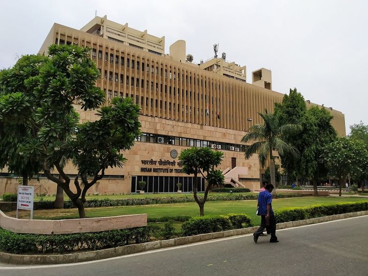 IIT Delhi Hosts Handloom Hackathon 2.0