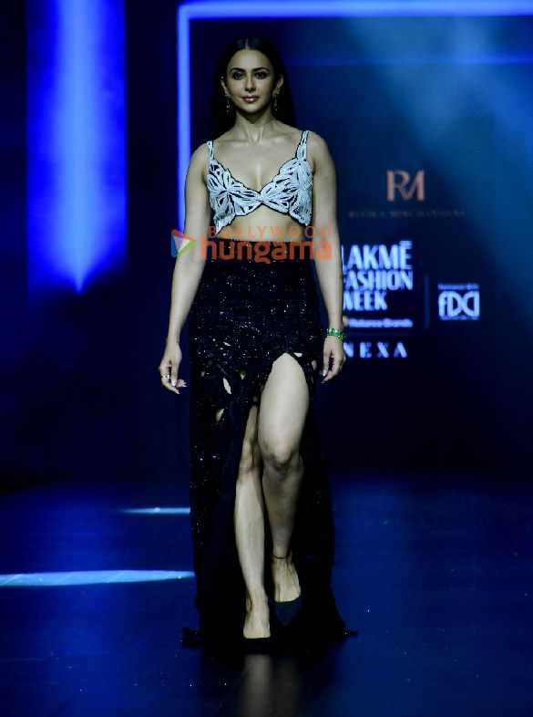 Bollywood Hungama publishes two new photos of actress Rakul Singh