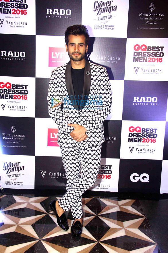 GQ India Shares Tips on Managing Social Media at Your Wedding