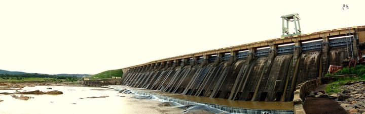 Hirakud Dam Water Level Falls to 624.27 ft as 22 Gates Keep Discharging