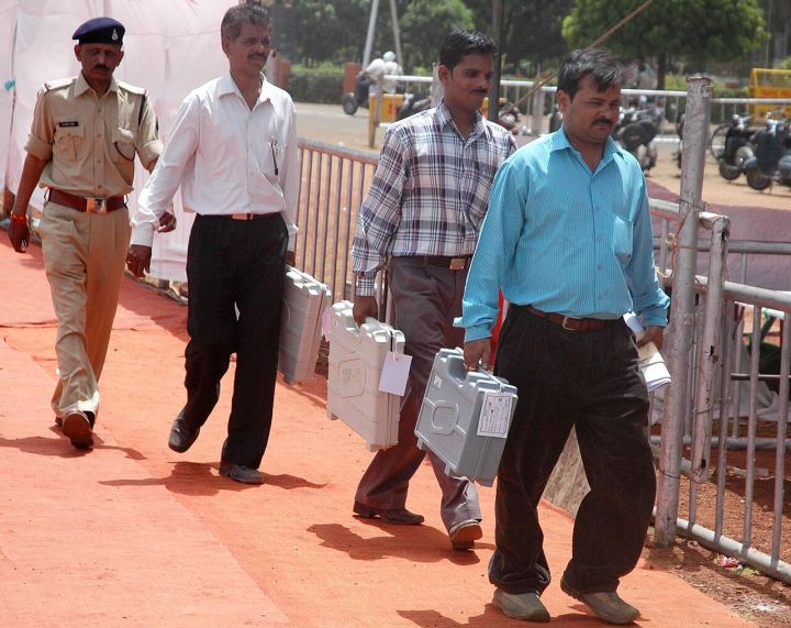 MP CM to Honor 47 Officers