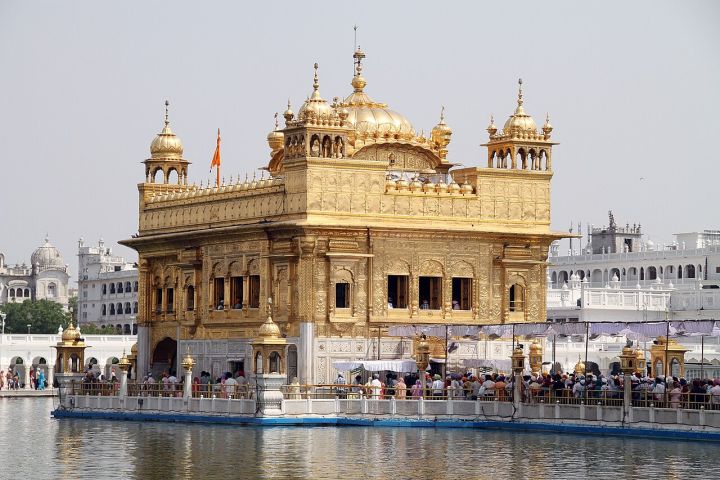 SGPC backs Punjab bandh, postpones executive panel meeting
