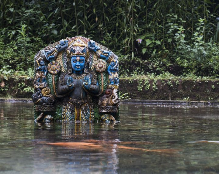 Bengaluru Devotees Captivated by Viral Images of Lord Vishnu Statue