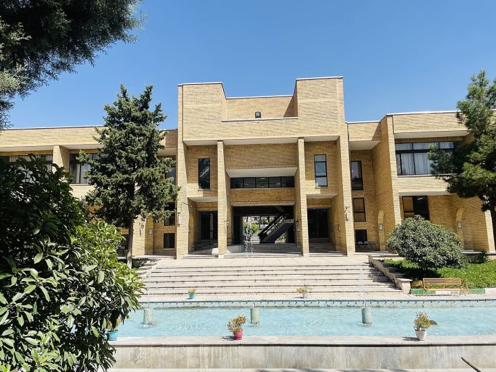 Iran Economy Shows Signs of Recovery as Business Activity Rises