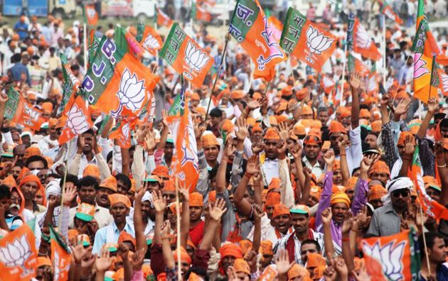 BJP Criticizes CM Vijay’s Free LPG Cylinder Scheme: 6 Cylinders Promised, Only 3 Announced