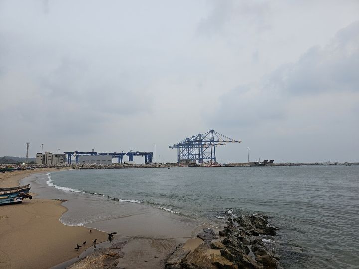 Vizhinjam Port Launches First EXIM Cargo Ship Today