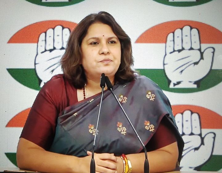 FIR Filed Against Supriya Shrinate, Neha Singh Rathore Over Misleading Flag‑Hoisting Post
