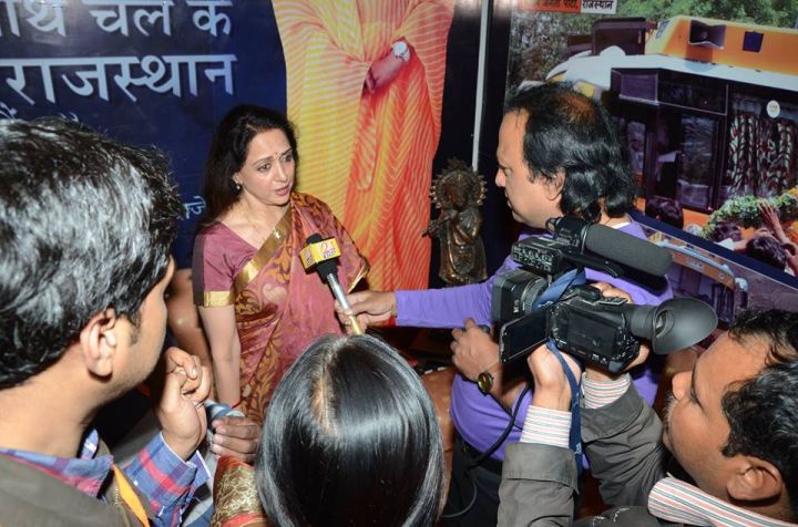 Raaz Star Malini Sharma Goes Viral Again, Sparks Online Buzz