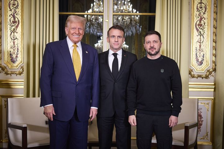Macron meets Trump to discuss a deal on Strait of Hormuz crisis