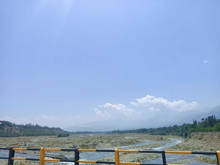 Rs 4.70 Crore Health and Road Projects Inaugurated in Kulgam, J&K