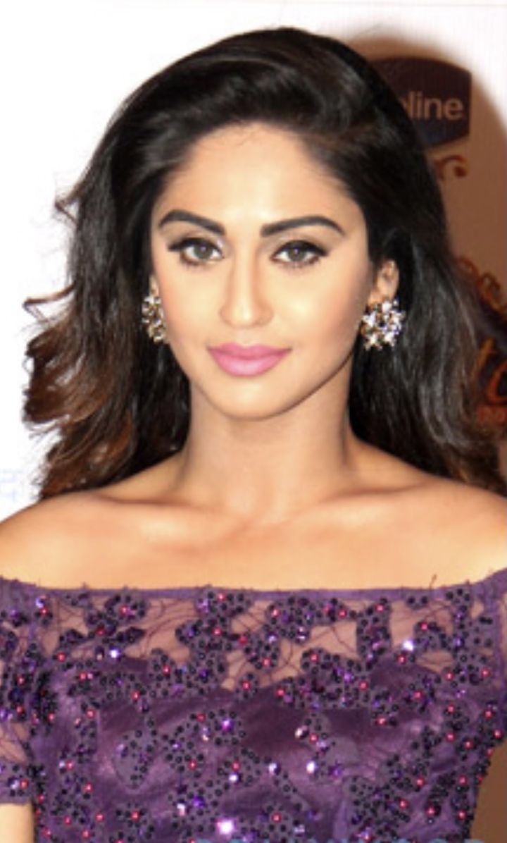 Krystle D’Souza‑Rida Tharana Wins 'The Traitors 2' Trophy and ₹66 Lakh Prize
