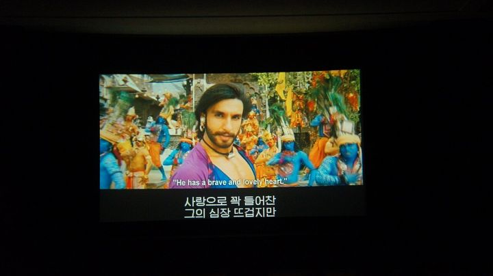 Gulf News Revisits Ranveer Singh and Deepika Padukone’s Blood‑Soaked Romance in Ram-Leela