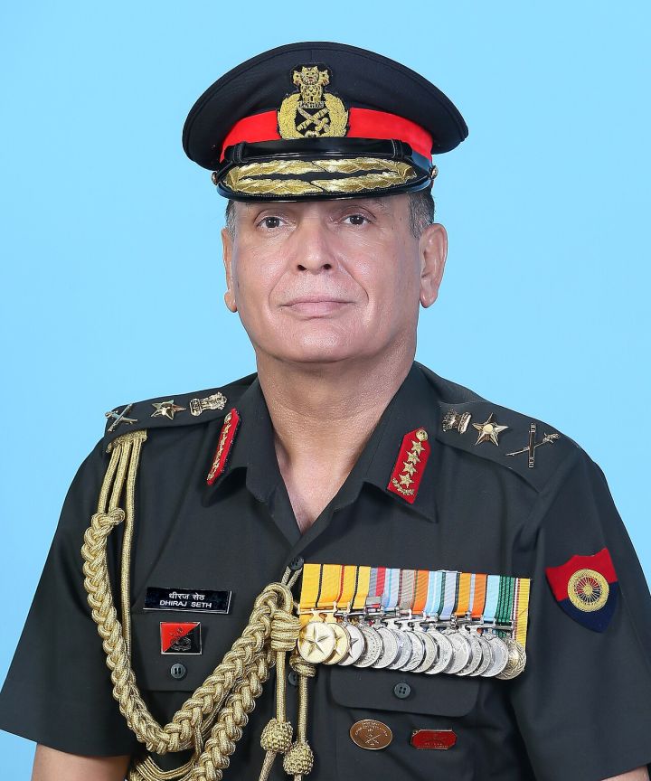 General Upendra Dwivedi Concludes Tenure, Passes Army Leadership to General Dhiraj Seth