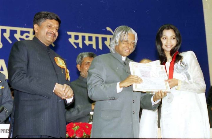 Shreya Ghoshal releases fresh rendition of ‘Bairi Piya’
