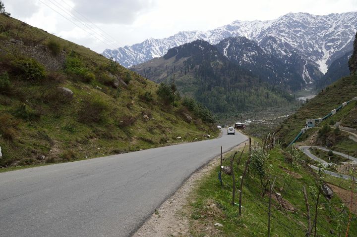 Kerala motorcyclist dies in Kullu road accident