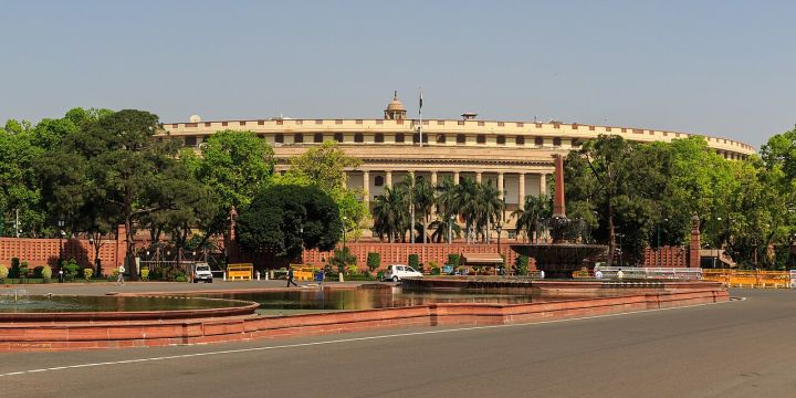 Delhi receives over 5,500 EV incentive applications under new policy