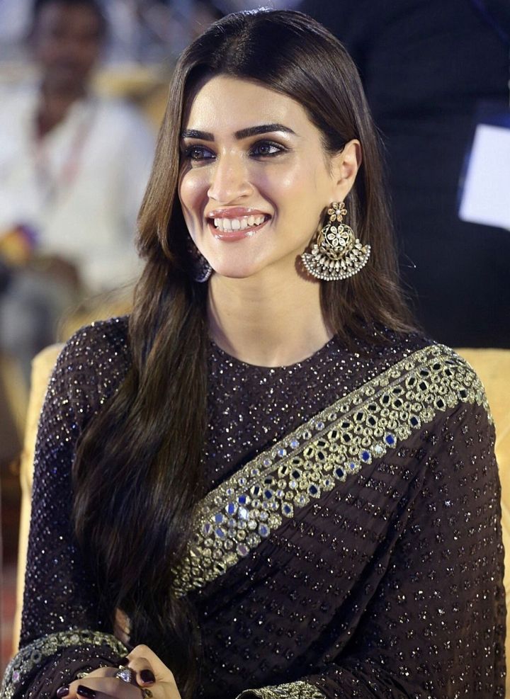 Actress Kriti Sanon Says She’s Being Followed in Heart‑breaking Daughter’s Day Post