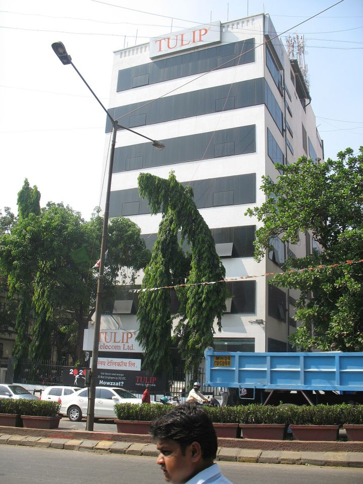 Nadiadwala Grandson signs 11‑month Andheri office lease, pays Rs 55 lakh upfront