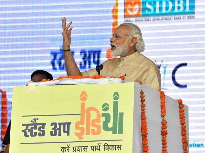 Electric Buses Launched in Noida‑Greater Noida; Hydrogen Fleet Set for Jewar Airport
