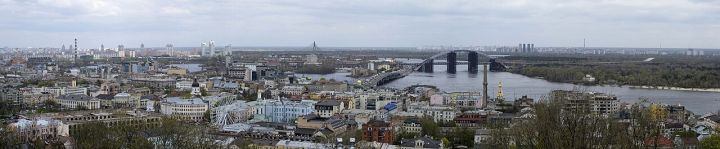 Russian Strike Damages Kyiv's Northern Bridge, Disrupts Traffic