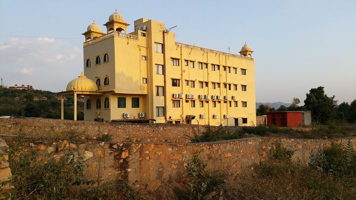 Udaipur Police and CID Raid Hotel City Pride, Detain Three Thai Women