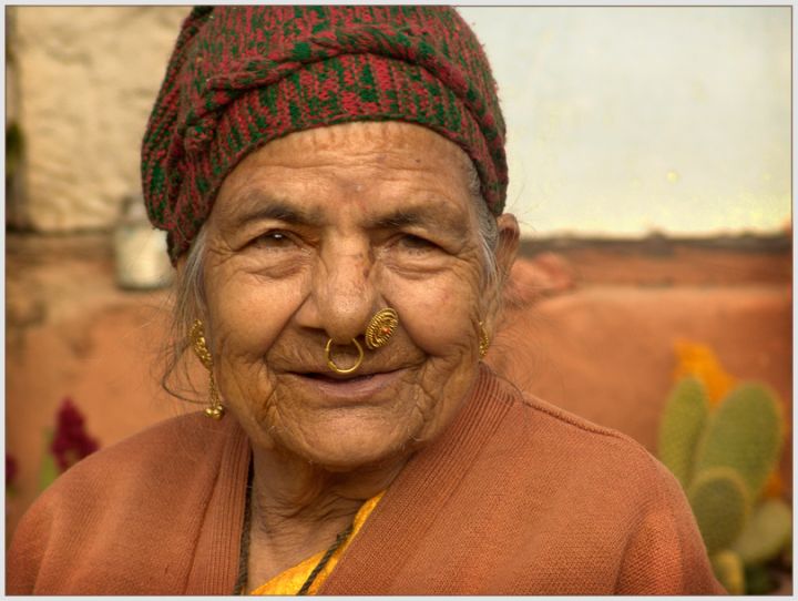 Mothers in Soreng Receive Aama Sashaktikaran Yojana Cheques