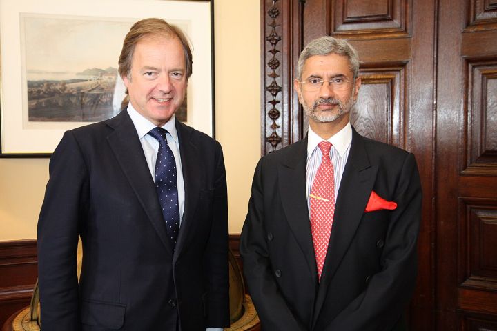 MEA Secretary Meets Indian Diaspora Leaders in New York