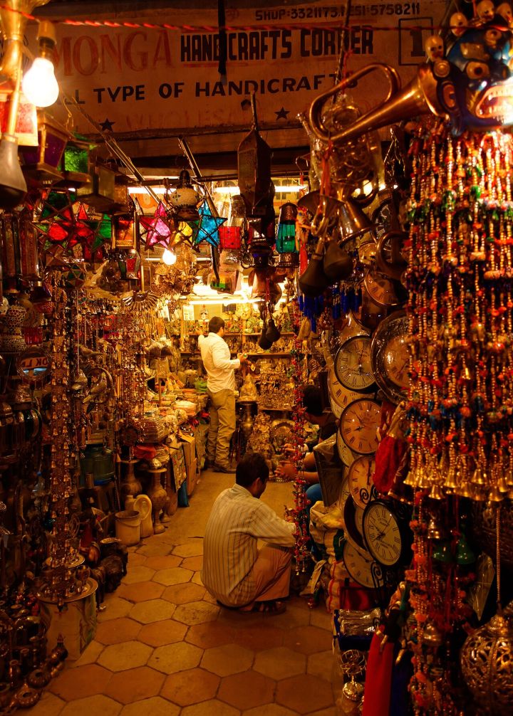 Normalcy Returns to Delhi's Janpath as Shops Reopen