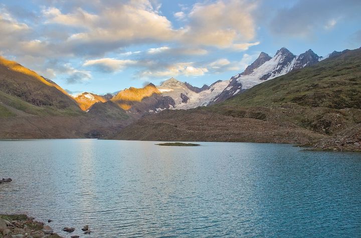 India's First Early Warning System Installed at Ghepan Lake in Himachal Pradesh