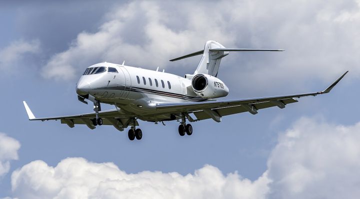 Madhya Pradesh Government Receives New Bombardier Challenger 3500 Jet in Bhopal
