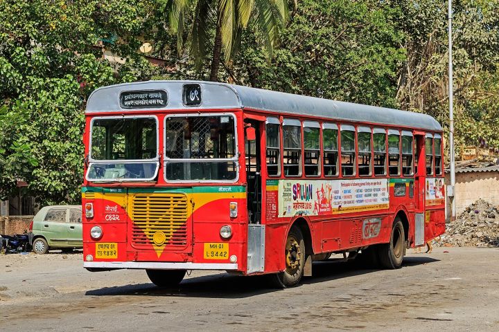 Mumbai Bus Depot Fire: 10 Buses Destroyed After Blasts Heard
