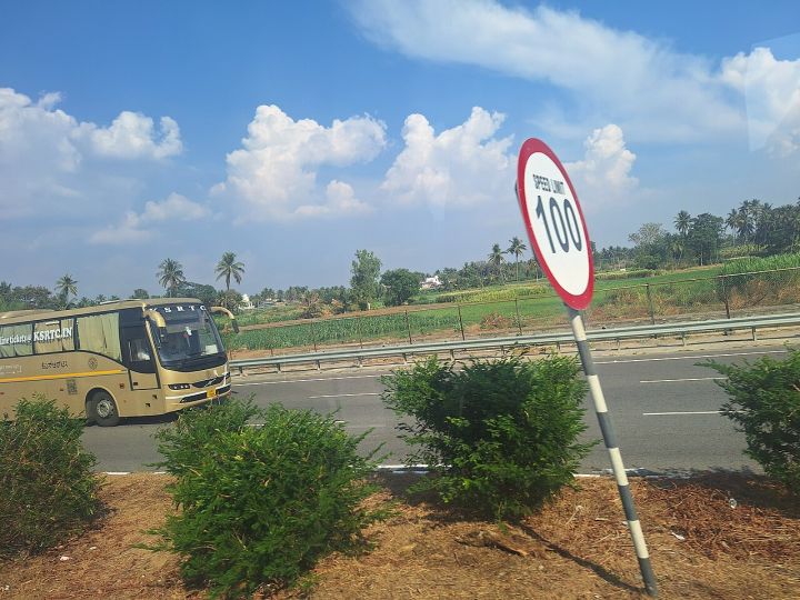 Bengaluru Woman Found Dead on Expressway; Parents Claim Assault and Foul Play