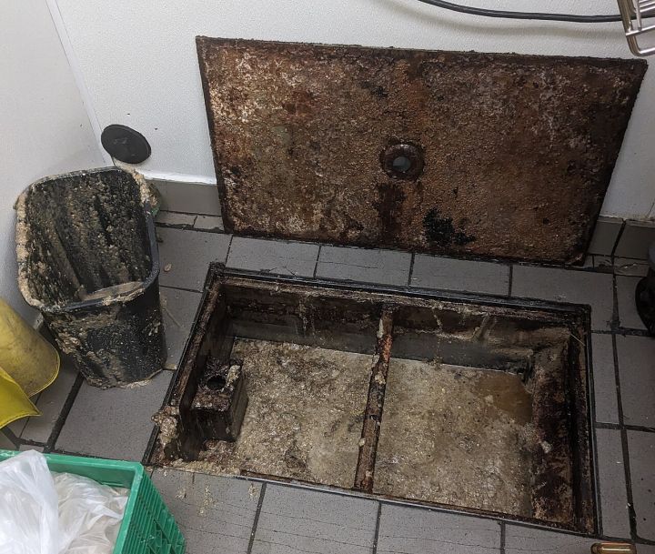 Grease Traps in Hotels and Eateries to Follow New Mandatory Cleaning Norms