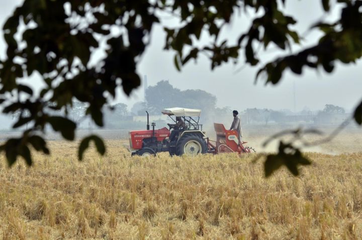 Punjab’s Rural Air Quality Deteriorates as Crop‑Residue Burning Smoke Spreads