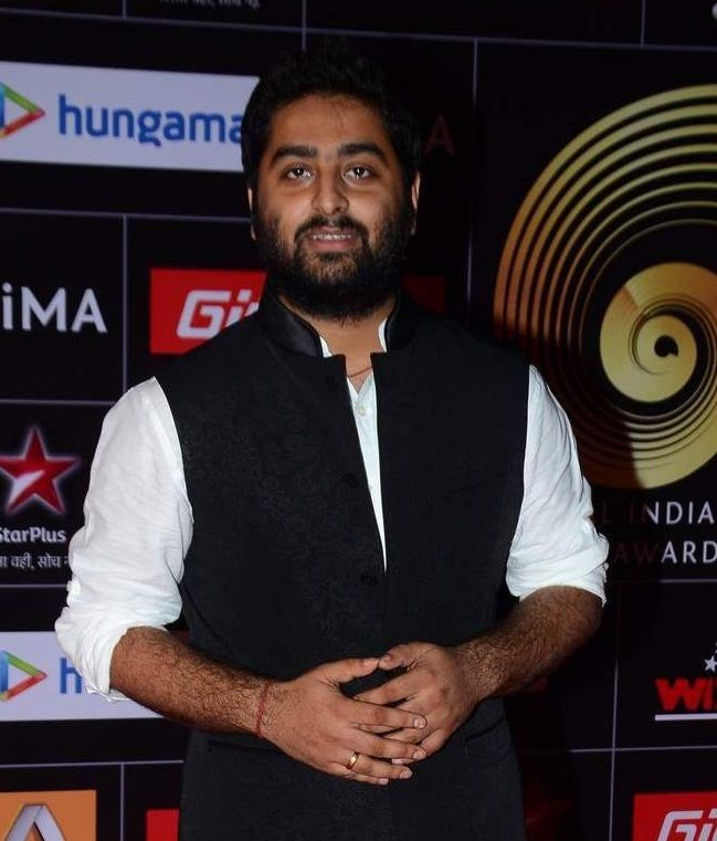 Arijit Singh Teams Up Again with ‘Tera Yaar Hoon Main’ Crew for New Track “Purane Din”