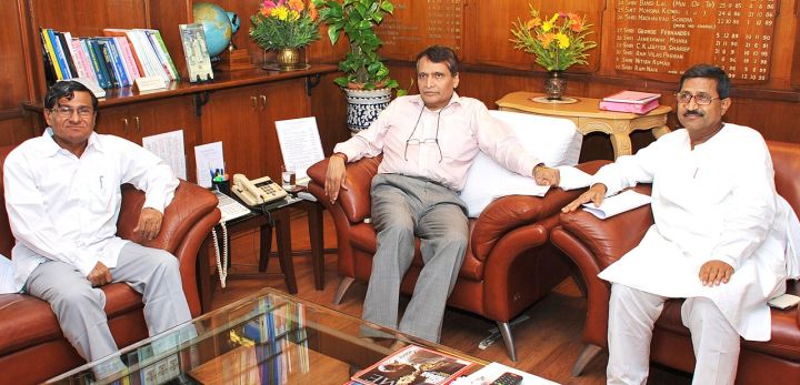 Tripura Transport Minister Reviews Driver Vacancies Across 27 Departments